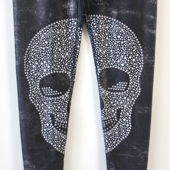 Evolution and Creation Active Distressed Grey Skull Athleisure Leggings Small - Picture 2 of 5